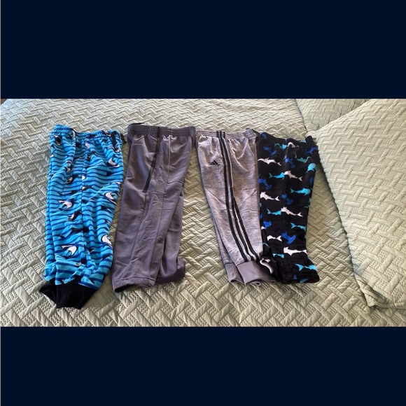 Assorted Bundle 4 pc Set - Picture 2 of 7